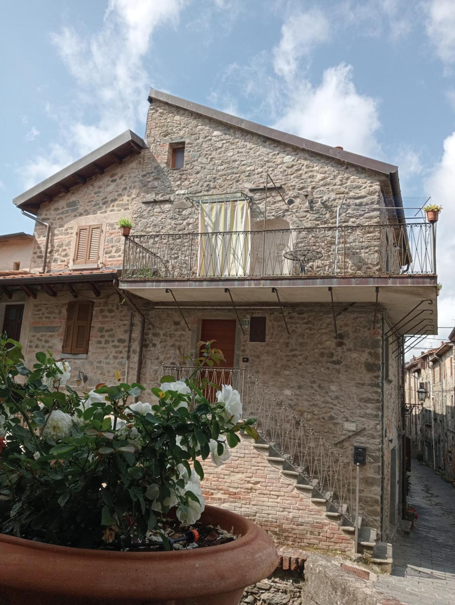 Camera Con Vista Villafranca in Lunigiana Eksteriør billede